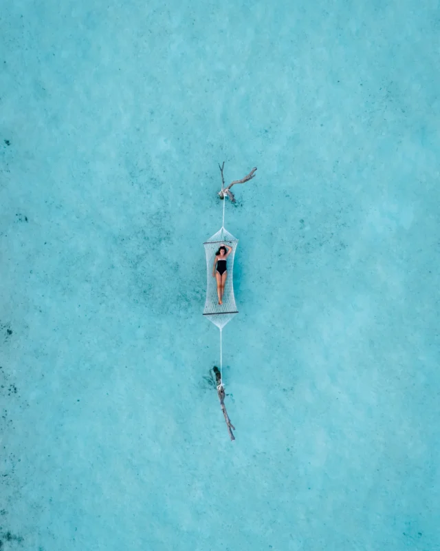 Villa Nautica 🤿 | Ad
•
•
•
Neben Villa Park, haben wir danach noch @villanautica.maldives besucht, welches ebenfalls zu den @villaresortsmaldives gehört. Villa Nautica präsentiert einen nautischen Stil. Auch hier gibt es wieder einiges zu entdecken, wie die verschiedenen Restaurants, Ausflüge wie eine Delfintour oder eine tour zu einer Sandbank sowie Schnorcheln mit Schildkröten und Rochen oder aber Spa 🧖‍♀️ 
Hier war mein Highlight der Insel die Ruhe und die Sandbank 🥰
•
•
•
#villanautica #villaresorts #maldivestrip #maldivesisland