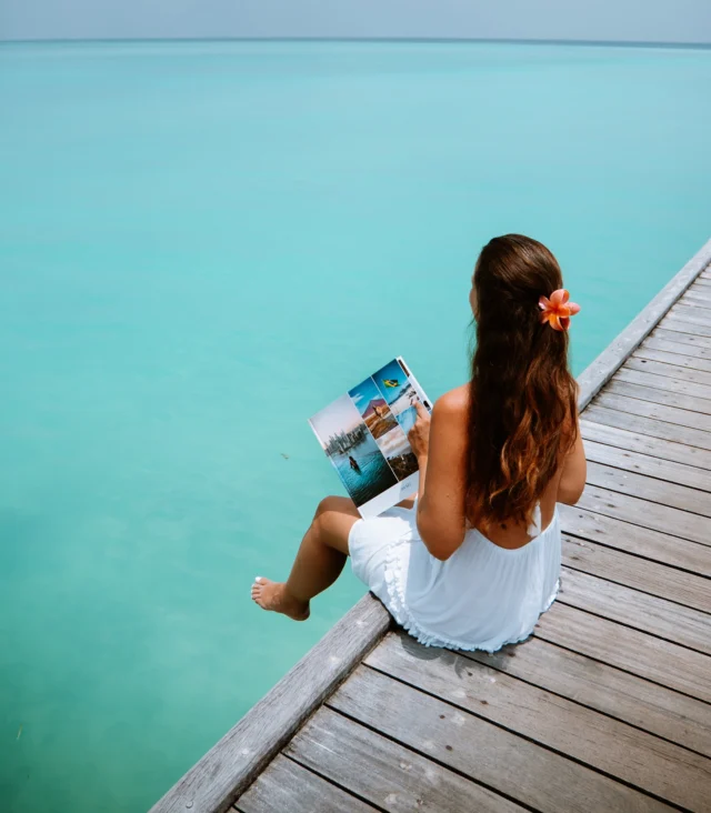 Fotobücher 📸📖| Ad
•
•
•
Ihr Lieben 🥰 es wurde mal wieder Zeit für ein neues Fotobuch von @journiapp mit meinen Reisen aus dem zweiten Halbjahr 2024☺️ wieder einmal ist das Buch so schön geworden und alle Erinnerungen der vergangenen Reisen wurden festgehalten. In meiner Story zeige ich euch weitere Einblicke in mein Buch!

Wer mich schon länger begleitet, weiß: Meine letzten Fotobücher habe ich alle mit Journi erstellt – einfach, weil es super unkompliziert und schnell geht!
Ich habe mein neues Buch diesmal sogar noch personalisiert und für rund 200 Seiten gerade mal eine Stunde gebraucht – mega, oder?

Neben den Fotobüchern gibt’s bei Journi übrigens auch viele andere schöne Fotoartikel – schaut euch das unbedingt mal an!
•
Und das Beste: Mit dem Code MINA20 bekommt ihr ab heute zwei Wochen lang, bis zum 14.04., 20 % Rabatt auf eure Bestellung.
•
•
•
#journi #lifeisajourni